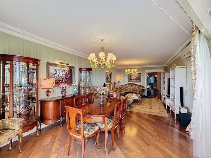 Image No.9-3 Bed Apartment for sale