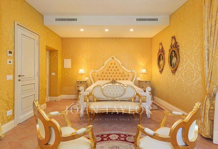 Image No.19-4 Bed House for sale