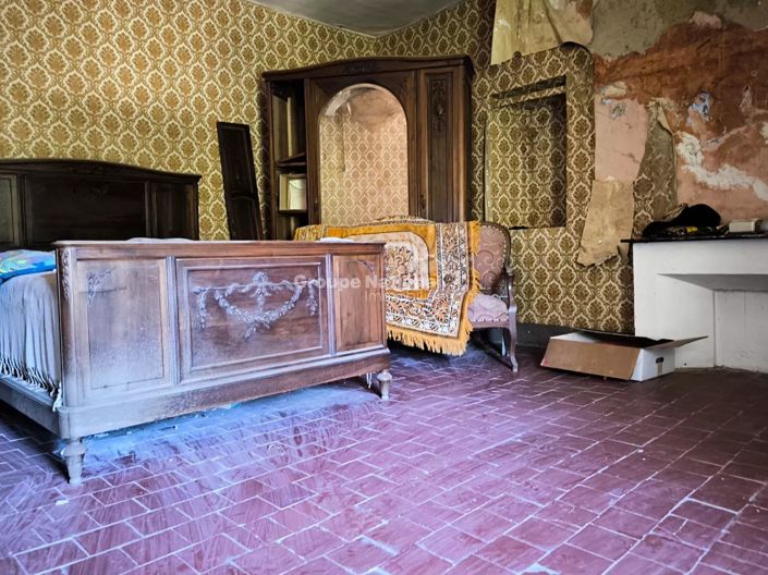 Image No.11-3 Bed House for sale