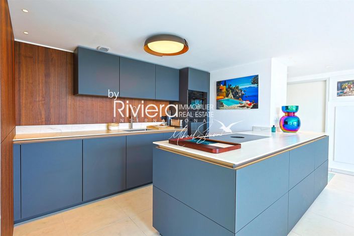 Image No.11-3 Bed Apartment for sale