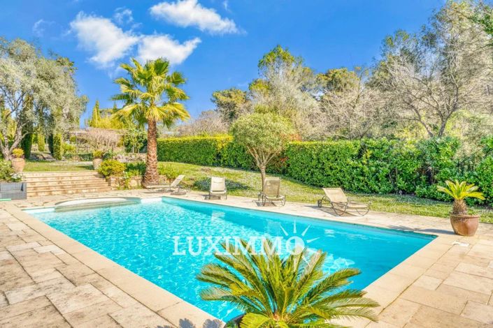 Image No.2-4 Bed House for sale