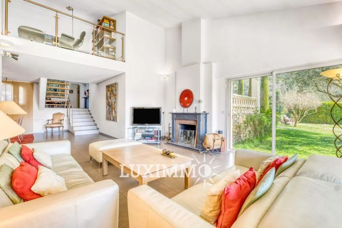 Image No.5-4 Bed House for sale