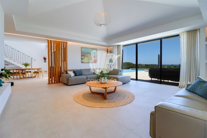 Image No.16-4 Bed House for sale