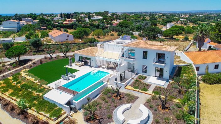 Image No.3-4 Bed House for sale