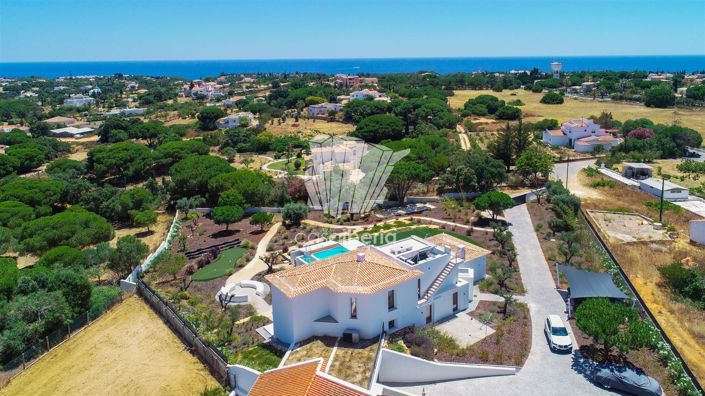 Image No.5-4 Bed House for sale