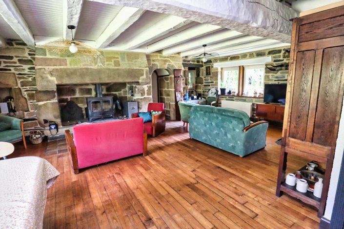 Image No.7-5 Bed House for sale