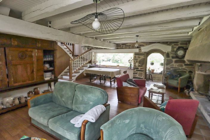 Image No.9-5 Bed House for sale