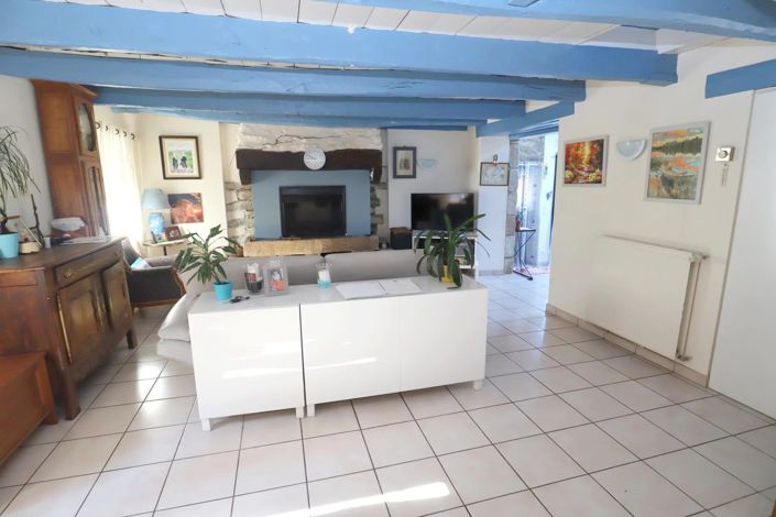 Image No.9-3 Bed House for sale