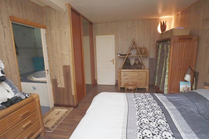 Image No.11-4 Bed House for sale