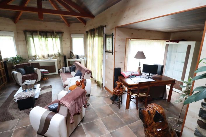 Image No.13-4 Bed House for sale