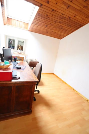 Image No.15-4 Bed House for sale