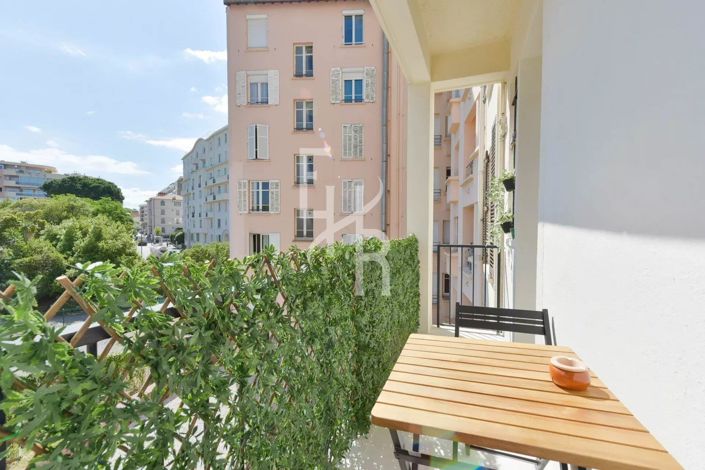 Image No.35-3 Bed Apartment for sale