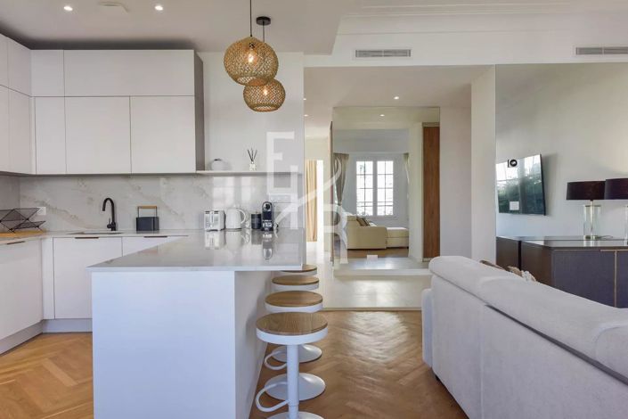 Image No.8-3 Bed Apartment for sale