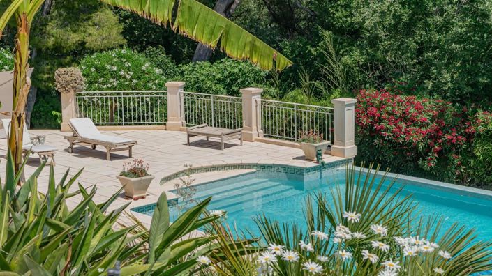 Image No.12-6 Bed House for sale