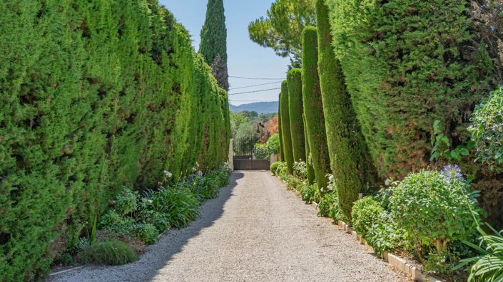 Image No.13-6 Bed House for sale