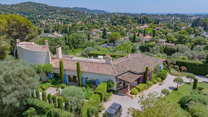 Image No.2-6 Bed House for sale