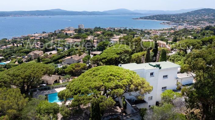 Image No.2-6 Bed House for sale