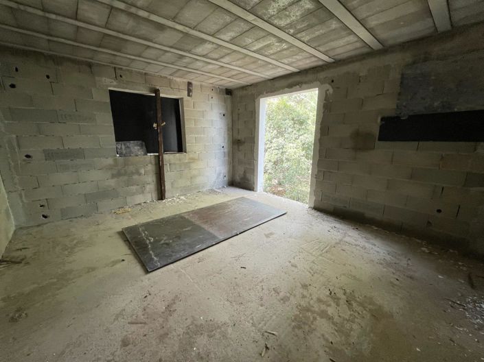 Image No.11-House for sale