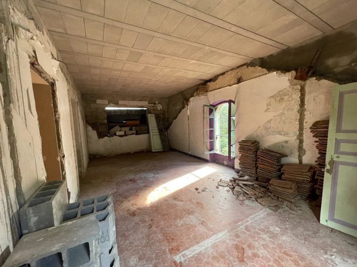 Image No.15-House for sale