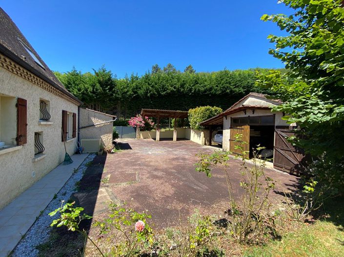 Image No.15-5 Bed House for sale