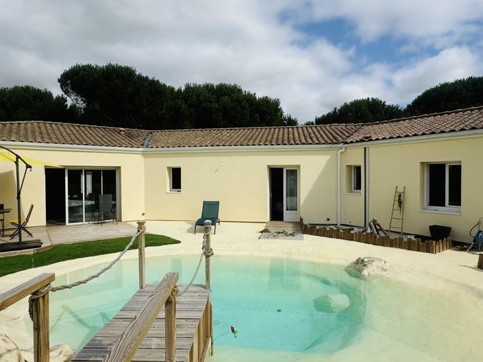 Image No.15-4 Bed House for sale