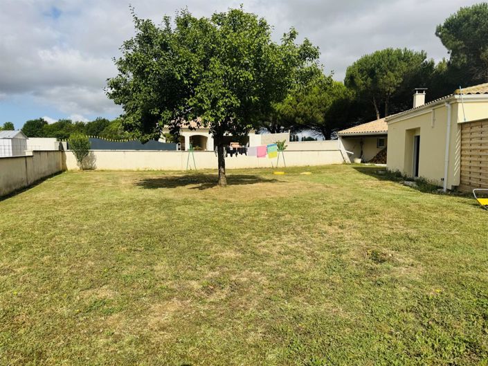 Image No.19-4 Bed House for sale