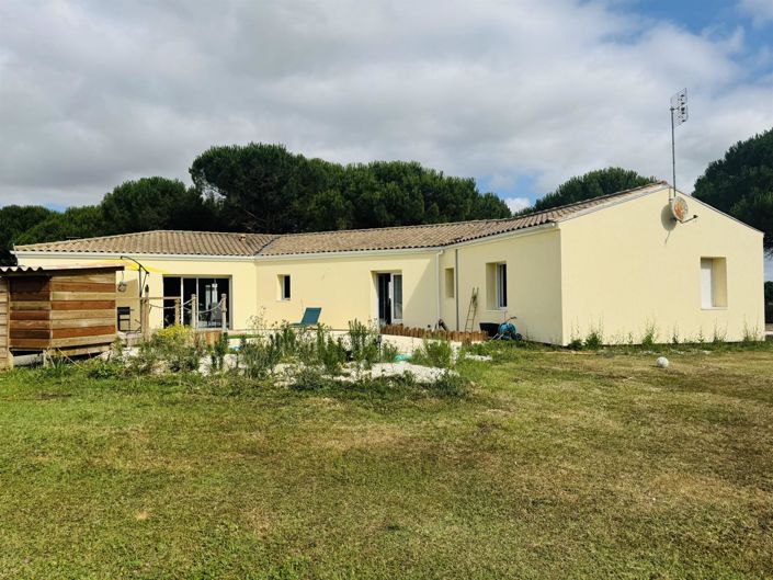 Image No.21-4 Bed House for sale