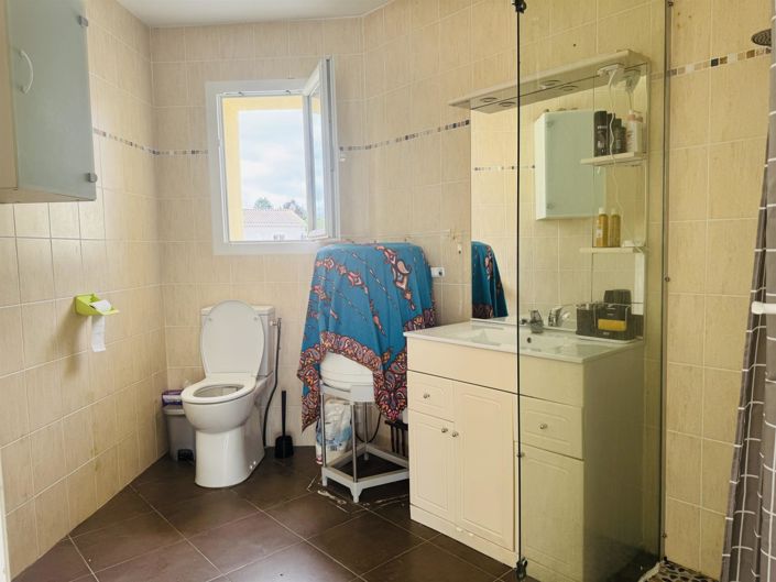 Image No.27-4 Bed House for sale