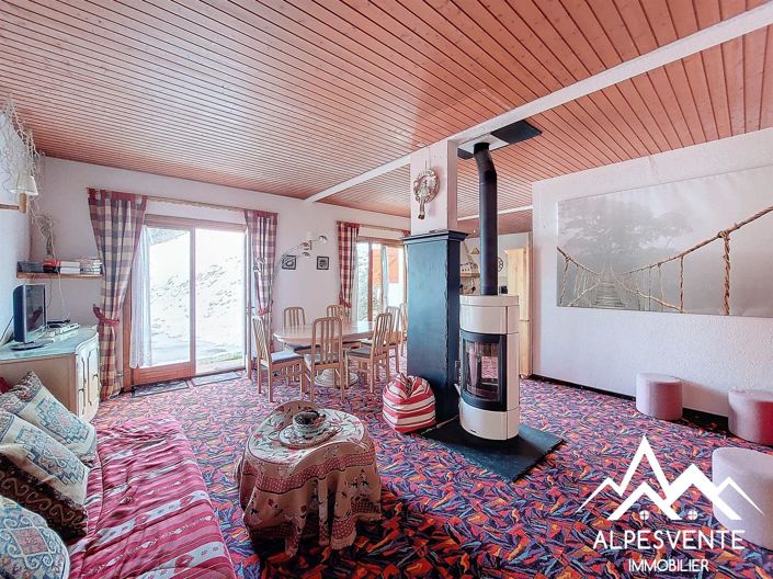 Image No.1-4 Bed Apartment for sale