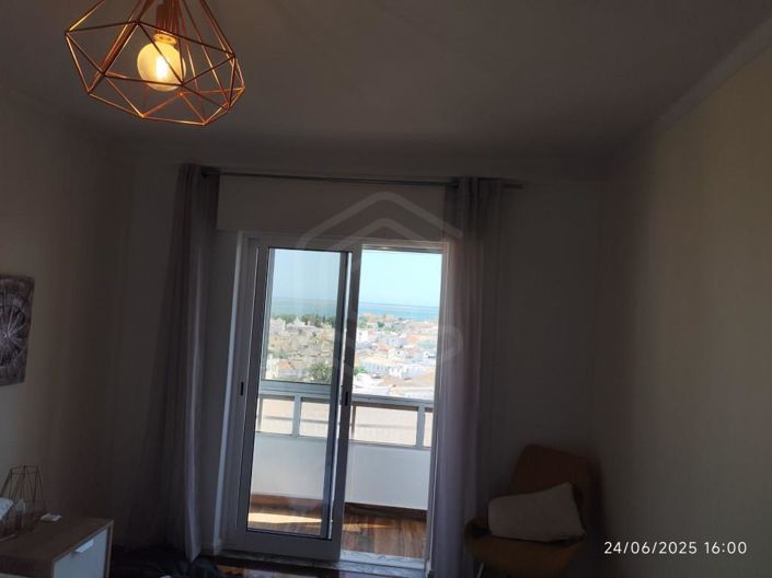 Image No.16-6 Bed Apartment for sale