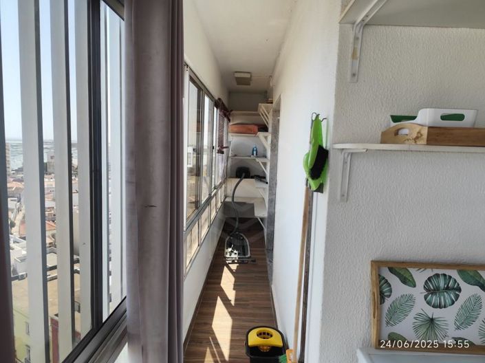 Image No.5-6 Bed Apartment for sale