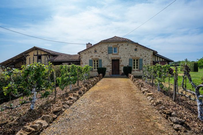 Image No.1-3 Bed House for sale
