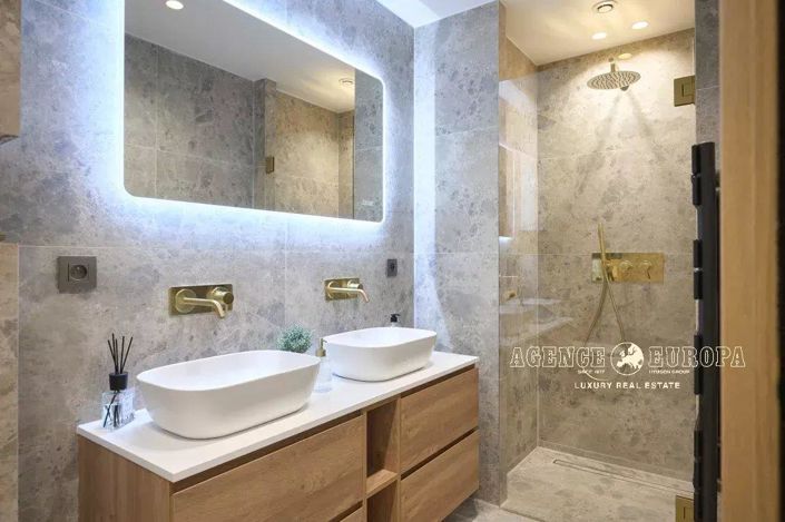 Image No.9-3 Bed Apartment for sale