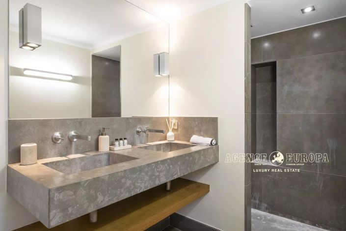 Image No.14-5 Bed House for sale