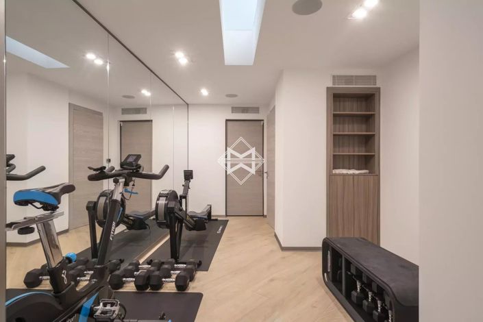 Image No.12-4 Bed House for sale