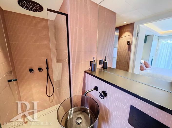 Image No.17-3 Bed Apartment for sale