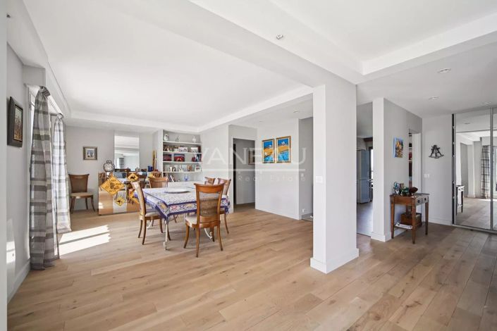 Image No.4-5 Bed Apartment for sale