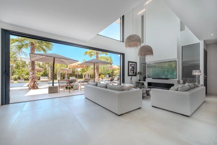 Image No.15-4 Bed House for sale