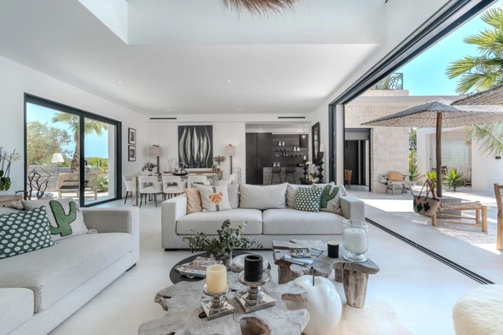 Image No.18-4 Bed House for sale