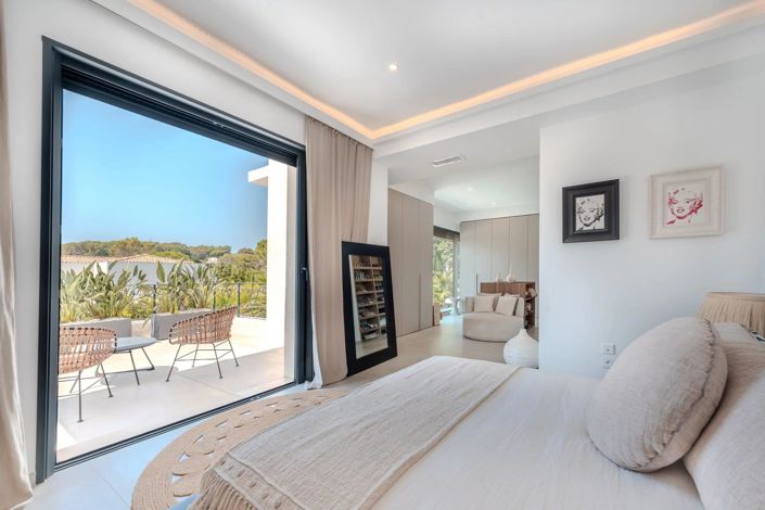 Image No.28-4 Bed House for sale