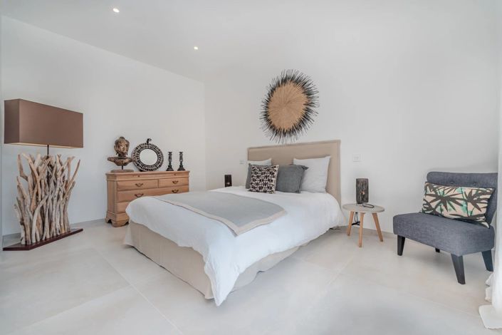 Image No.31-4 Bed House for sale