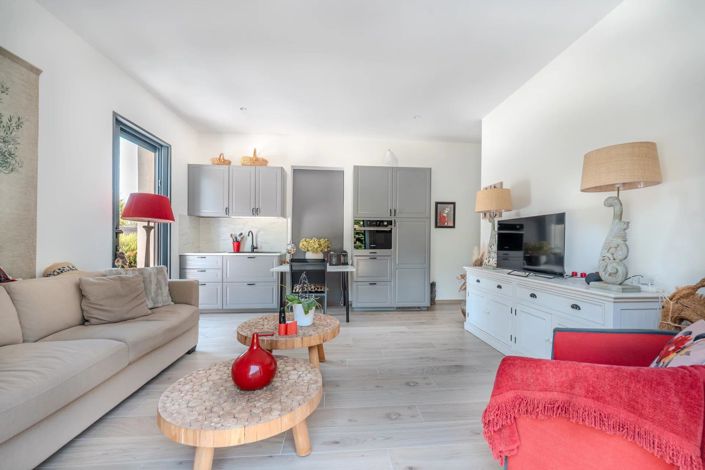 Image No.33-4 Bed House for sale