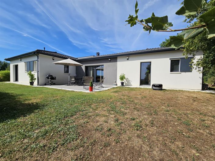 Image No.1-4 Bed House for sale
