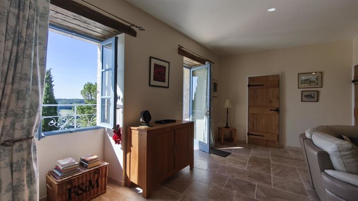 Image No.12-4 Bed House for sale