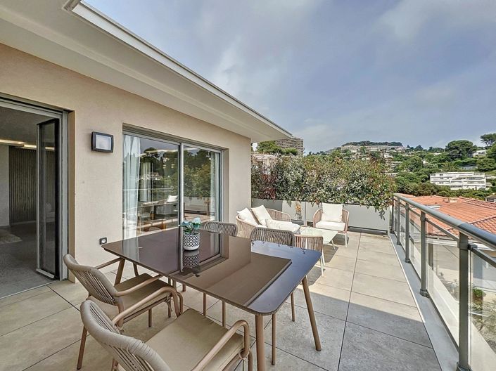 Image No.14-3 Bed Apartment for sale