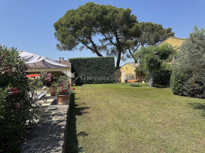 Image No.10-6 Bed House for sale