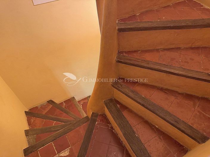 Image No.22-6 Bed House for sale