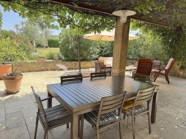 Image No.6-6 Bed House for sale