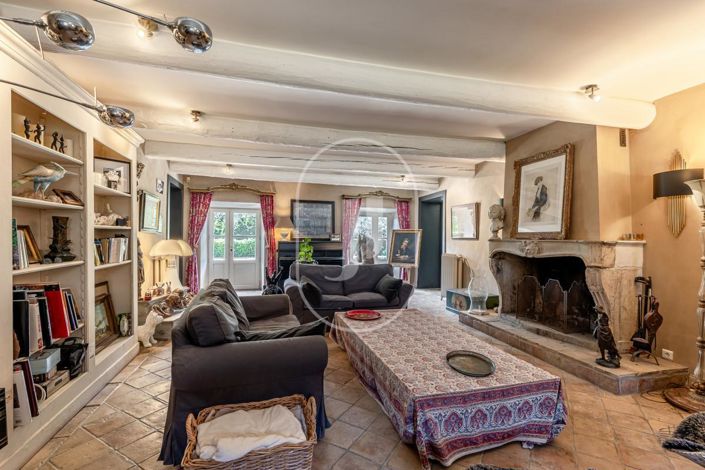 Image No.3-5 Bed House for sale