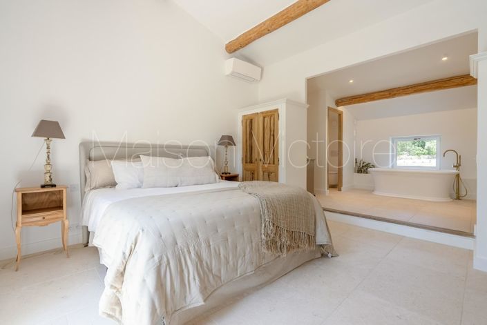 Image No.15-4 Bed House for sale